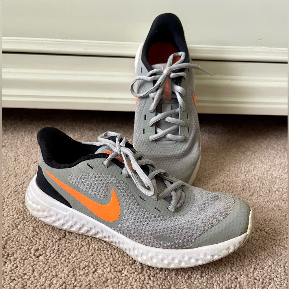 Boys Nike Revolution 5 Running BQ5671-007